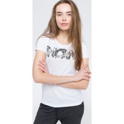 T-shirt damski TSD008 - biały. Białe t-shirty damskie 4f, z nadrukiem, z bawełny. W wyprzedaży za 44.99 zł.