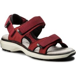 Sandały CLARKS - Un Roam Step 261339344 Red Nubuck. Klapki damskie Clarks. W wyprzedaży za 229.00 zł.