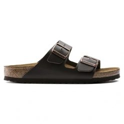 BIRKENSTOCK Arizona NL Dark Brown Klapki damskie. Brązowe klapki damskie Birkenstock, bez wzorów, ze skóry, eleganckie, bez obcasa. Za 449.99 zł.