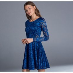 Koronkowa sukienka - Niebieski. Niebieskie sukienki damskie Cropp, z koronki. Za 99.99 zł.
