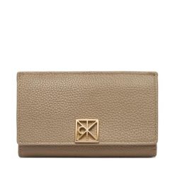 Portfel Calvin Klein. Brązowe portfele damskie Calvin Klein, bez wzorów. Za 249.99 zł.