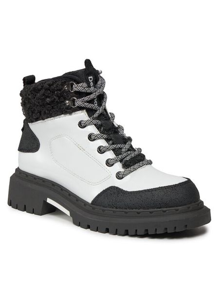 Desigual Trapery 22WSTP06 Czarny. Czarne śniegowce i trapery damskie Desigual, ze skóry. Za 699.99 zł.