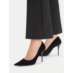Szpilki GINO ROSSI. Czarne szpilki damskie Gino Rossi, bez wzorów, bez obcasa, bez zapięcia. Za 349.99 zł.
