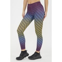 Legginsy do treningu damskie NETMESH fioletowe żółte fluo. Fioletowe legginsy damskie ELPLAYER, bez wzorów, z dżerseju. W wyprzedaży za 84.50 zł.