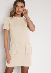 Jasnobeżowa Trapezowa Sukienka Sweterkowa Ozdobiona Perełkami Eletusa. Brązowe sukienki damskie Born2be, na co dzień, l, bez wzorów, z dzianiny, eleganckie, bez kołnierzyka, bez ramiączek, midi, trapezowe. Za 89.99 zł.