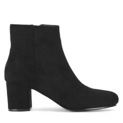 Botki Jenny Fairy. Czarne botki damskie Jenny Fairy, bez obcasa, na słupku, bez zapięcia. Za 139.99 zł.