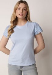 Niebieski Bawełniany T-shirt z Koronkowymi Rękawami Carilynore. Niebieskie koszule damskie Born2be, m, bez wzorów, z bawełny, eleganckie, bez kołnierzyka, bez ramiączek. Za 59.99 zł.
