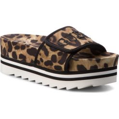 Klapki GUESS - Hallie2 FLHI22 FAP19 LEOPA. Klapki damskie marki Guess. W wyprzedaży za 259.00 zł.