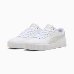 Puma Buty Carina L 37032552. Białe obuwie sportowe damskie Puma, bez wzorów, z materiału, tenisowe. Za 264.00 zł.