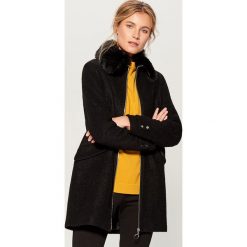 Płaszcz z wełną - Czarny. Czarne płaszcze damskie Mohito, z wełny. Za 299.99 zł.