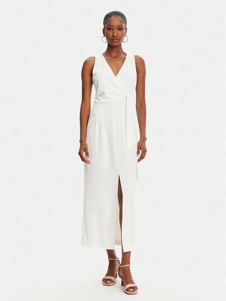 Patrizia Pepe Sukienka wieczorowa 2A2887/A411-W146 Biały Regular Fit. Białe sukienki damskie Patrizia Pepe, bez wzorów, z syntetyku, wizytowe, bez kołnierzyka, bez ramiączek. Za 1,069.00 zł.