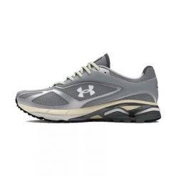 Buty koszykarskie Under Armour HOVR Apparition RTRFTR TC. Białe obuwie sportowe damskie Under Armour, bez wzorów, z materiału, trekkingowe. Za 673.00 zł.
