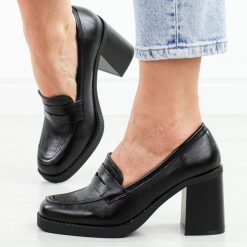 Czarne mokasyny damskie na słupku M.Daszyński 2461-7. Czarne mokasyny damskie M.Daszyński, z jeansu, eleganckie. Za 169.00 zł.