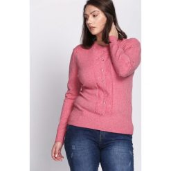 Łososiowy Sweter Reveal of My Heart. Czerwone swetry damskie Born2be, z okrągłym kołnierzem. Za 69.99 zł.