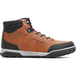Brązowe Botki Official Trip. Brązowe botki męskie Born2be, z materiału. Za 149.99 zł.