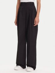 Marc O'Polo Spodnie materiałowe 506 0341 10105 Czarny Loose Fit. Czarne spodnie materiałowe damskie Marc O'Polo, bez wzorów, z bawełny. Za 519.99 zł.