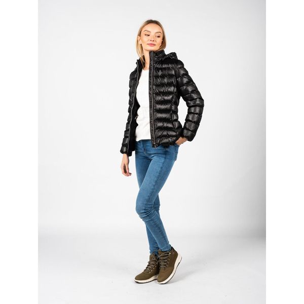 Kurtka turystyczna damska Zosma. Czarne kurtki damskie Geox, xs, bez wzorów, z poliesteru, z kapturem, trekkingowe. Za 544.00 zł.