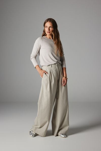 SPODNIE DALIA BEŻOWE S - Flawless. Brązowe spodnie materiałowe damskie Flawless, s, bez wzorów, z bawełny, z podwyższonym stanem. Za 597.00 zł.