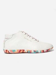 Buty sportowe damskie TBS Mid-cut. Białe obuwie sportowe damskie TBS, bez wzorów, z materiału, trekkingowe. Za 478.50 zł.