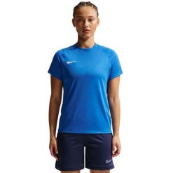 Koszulka damska Nike Dri-Fit Park VIII. Niebieskie koszulki sportowe damskie Nike, bez wzorów, z materiału, bez kołnierzyka, bez ramiączek, do piłki nożnej, dri-fit (nike). Za 66.99 zł.