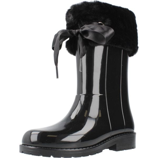 Buty IGOR CAMPERA CHAROL Czarny. Czarne trekkingi damskie Igor, trekkingowe. Za 139.99 zł.