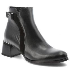 Czarne Botki Armodo Eleganckie Obuwie Damskie Na Obcasie. Czarne kozaki damskie Armodo, ze skóry, bez obcasa, na obcasie. Za 365.99 zł.