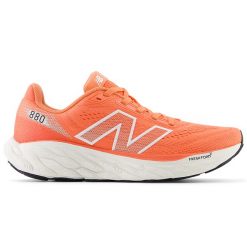 Buty damskie New Balance Fresh Foam X 880v14 W880L14 – pomarańczowe. Brązowe obuwie sportowe damskie New Balance, bez wzorów, z materiału, do biegania. Za 349.99 zł.