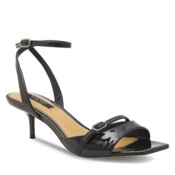 Sandały Nine West. Czarne klapki damskie Nine West, bez wzorów, bez obcasa, na szpilce, bez zapięcia. Za 229.99 zł.