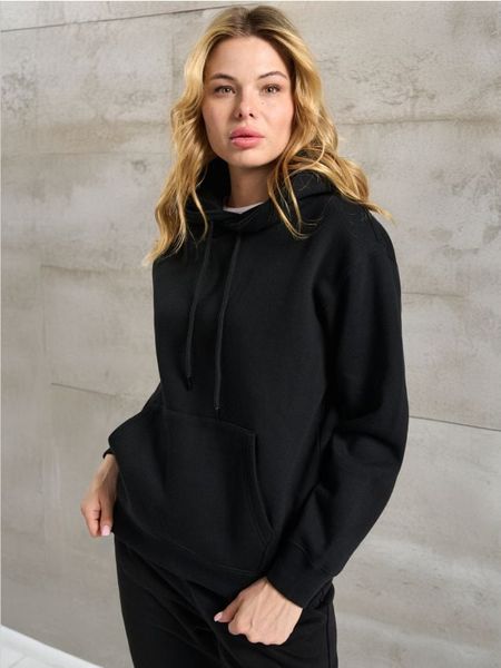 Bluza z kapturem - czarny. Czarne bluzy damskie Sinsay, l, bez wzorów, z kapturem. W wyprzedaży za 27.99 zł.
