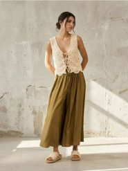 Spodnie culotte z wiskozą - zielony. Zielone spodnie materiałowe damskie Sinsay, l, bez wzorów, z wiskozy. Za 49.99 zł.