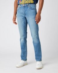 WRANGLER GREENSBORO MĘSKIE SPODNIE JEANSOWE DUSTY DEVIL W15QC4665 112141188. Spodnie materiałowe męskie Wrangler, l, bez wzorów, z jeansu. Za 219.99 zł.