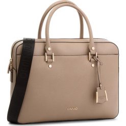 Torebka LIU JO - L Briefcase Isola A68008 E0087 Arenaria 71316. Torebki do ręki damskie marki Liu Jo. W wyprzedaży za 389.00 zł.