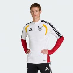 Koszulka treningowa Germany 26 Tiro. Białe koszulki sportowe męskie Adidas, xl, bez wzorów, z dresówki, bez kołnierzyka, bez ramiączek, do piłki nożnej. Za 329.00 zł.