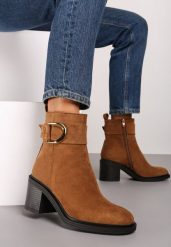 Brązowe Botki na Obcasie w Stylu Sztybletów Ozdobione Klamrą Irilisae. Brązowe botki damskie Born2be, z jeansu, eleganckie, bez obcasa, na obcasie, bez zapięcia. Za 139.99 zł.