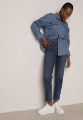 Granatowe Jeansy Mom Fit z Elastycznego Materiału z Bawełną Tinamarie. Niebieskie jeansy damskie Born2be. Za 119.99 zł.