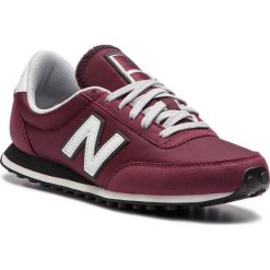 Sneakersy NEW BALANCE - U410AR Bordowy. Czerwone półbuty damskie New Balance, bez wzorów, z materiału, bez obcasa, bez zapięcia. W wyprzedaży za 179.00 zł.