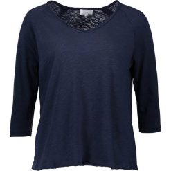 Koszulka w kolorze granatowym. T-shirty damskie Be Yourself, z bawełny, dekolt w kształcie v. W wyprzedaży za 87.95 zł.