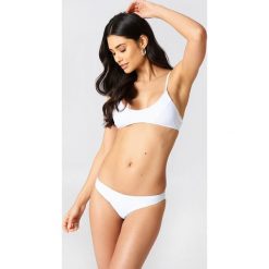 Hot Anatomy Dół bikini brazylijskiego - White. Białe bikini damskie Hot Anatomy, w paski. Za 80.95 zł.