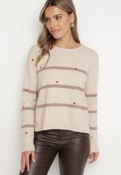 Beżowy Sweter w Paski z Wyhaftowanymi Serduszkami Nerisea. Brązowe swetry damskie Born2be, bez wzorów, eleganckie, bez kołnierzyka, bez ramiączek, bez kaptura. Za 74.99 zł.
